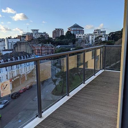 2 Bedroom Modern City Centre Bournemouth Apartment 본머스 외부 사진
